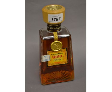 One bottle Mexican reserve Antigua tequila