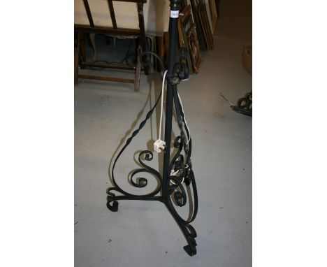 Early 20th Century cast iron lamp standard