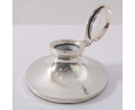 A hallmarked silver capstan inkwell with glass liner (Birmingham 1920)