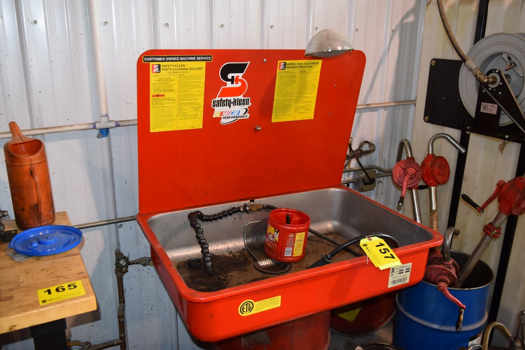 SAFETY KLEEN 30 SOLVENT PARTS WASHER S/N 07048040