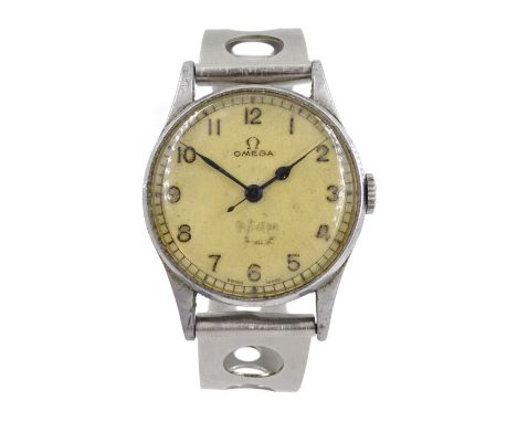 Omega WWII Air Ministry Issue stainless steel, manual wind wristwatch, No. 9701882, cream dial with Arabic numerals, back cas