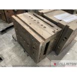 PLASTIC INJECTION MOLD - Mens Shoe Box LID