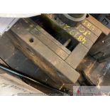 PLASTIC INJECTION MOLD - 4819/4820 Tops