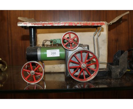 A BOXED VINTAGE MAMOD STEAM ENGINE