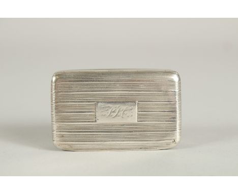 A WILLIAM IV SILVER RIBBED SNUFF BOX. Birmingham 1836, maker: Thomas Shaw.