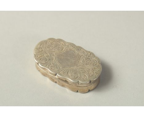 AN ENGRAVED SILVER SHAPED SNUFF BOX. Birmingham, 1907.