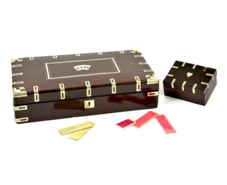 A VICTORIAN SILVERED BRASS INLAID ROSEWOOD PLAYING CARD BOX WITH FITTED INTERIOR, 27CM W