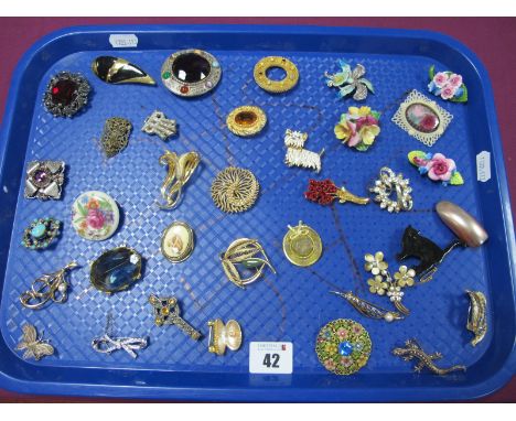 Assorted Costume Brooches, including Swarovski bow brooch, salamander, cat, dog, ceramic flowers etc :- One Tray