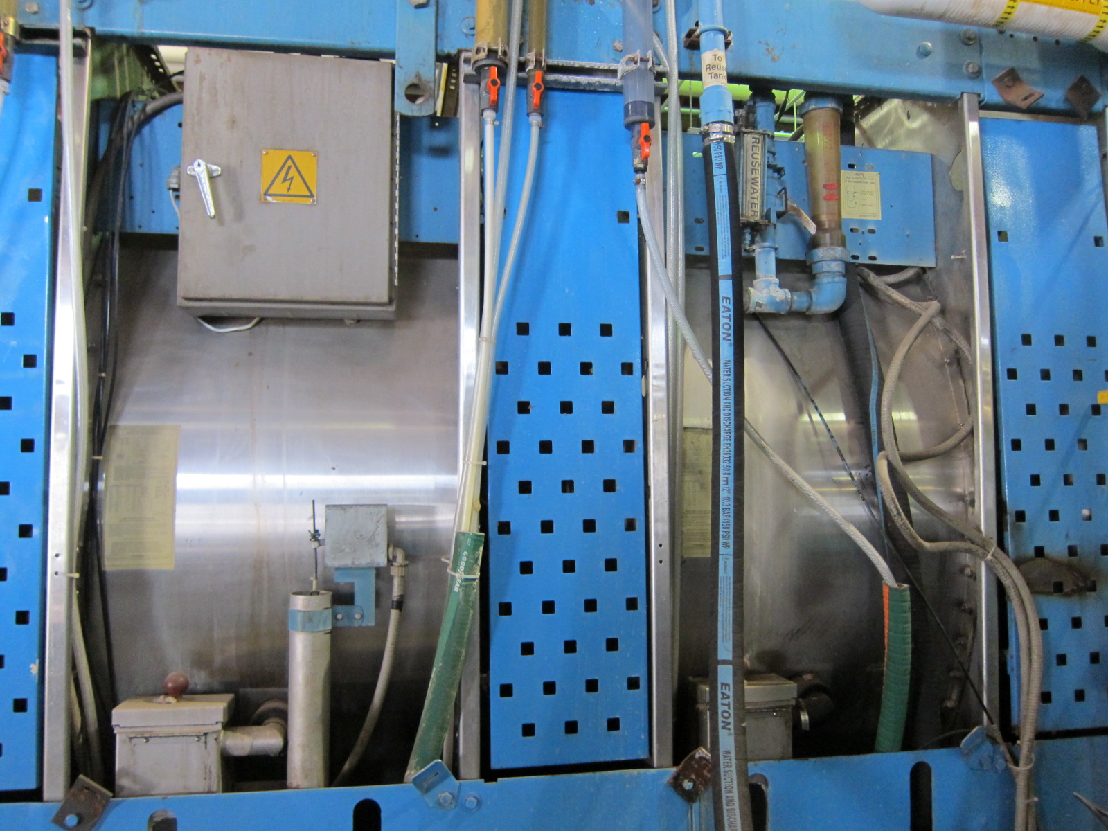 CONTINUOUS BATCH WASHER 110LB X 16 (5) POCKETS 240 VOLTS,3 PHASE 60