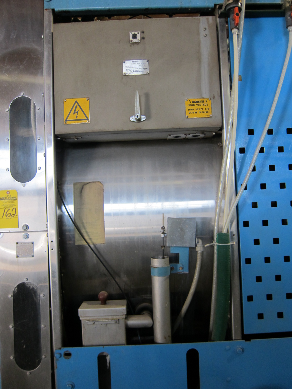 CONTINUOUS BATCH WASHER 110LB X 16 (5) POCKETS 240 VOLTS,3 PHASE 60