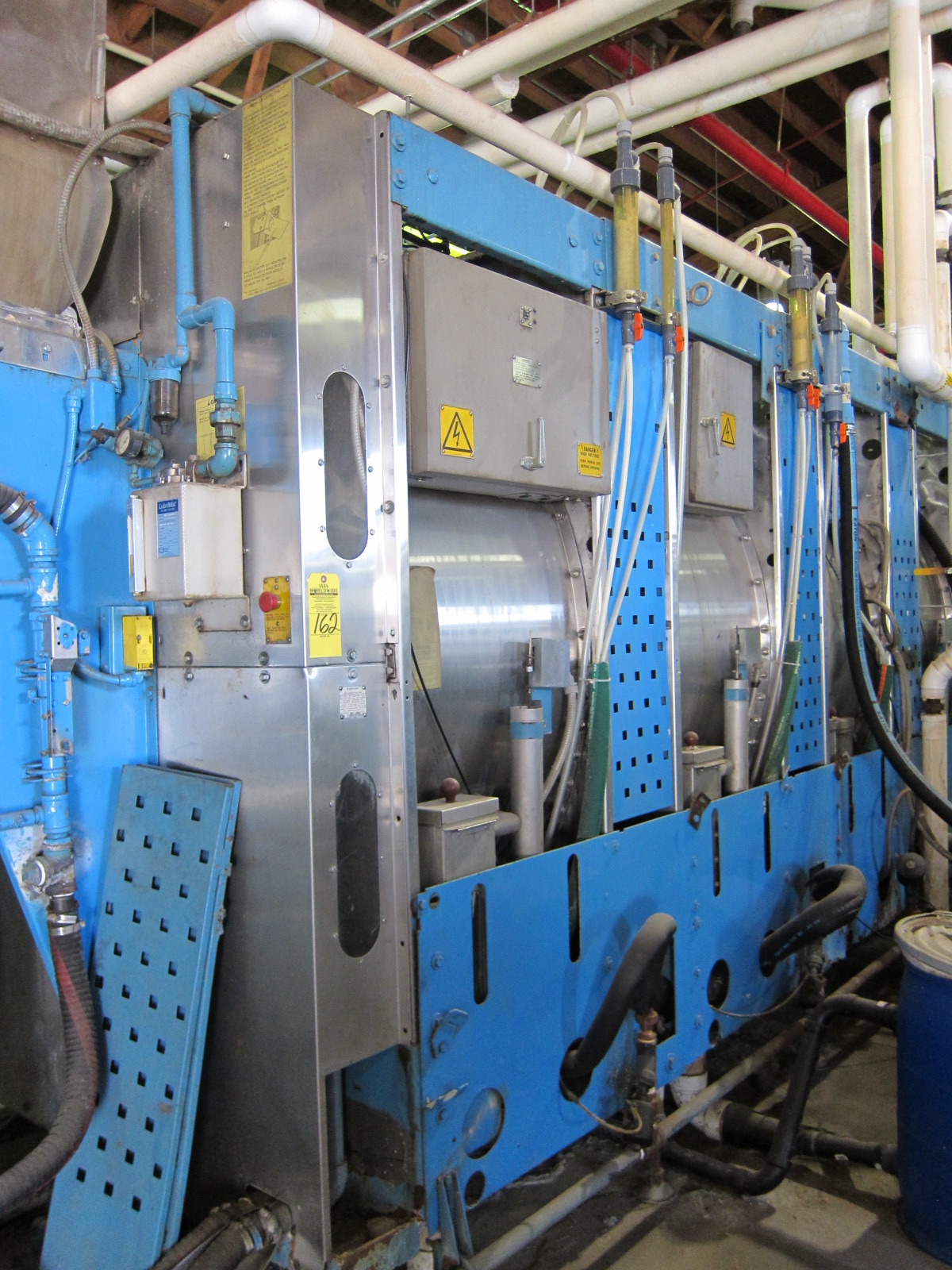 CONTINUOUS BATCH WASHER 110LB X 16 (5) POCKETS 240 VOLTS,3 PHASE 60