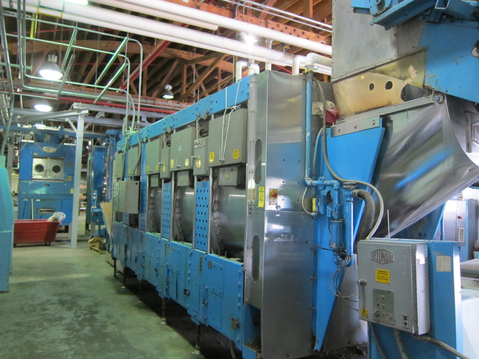 CONTINUOUS BATCH WASHER 110LB X 16 (5) POCKETS 240 VOLTS,3 PHASE 60