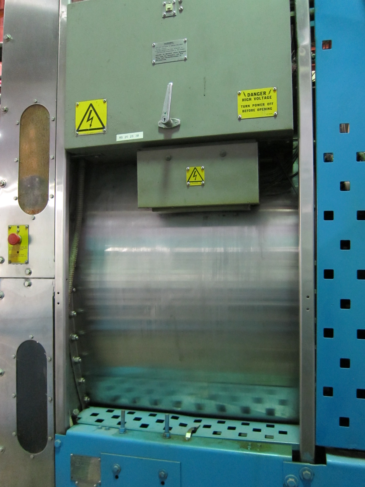 CONTINUOUS BATCH WASHER 110LB X 16 (5) POCKETS 240 VOLTS,3 PHASE 60