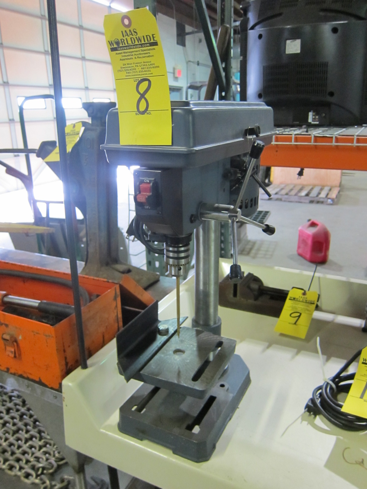 8" TABLE TOP DRILL PRESS CENTRAL MACHINERY Model 813B