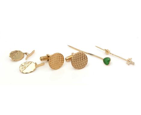 Two pairs of 9ct yellow gold cufflinks; a 9ct yellow gold masonic tie pin; and another tie pin with green enamel heart patter