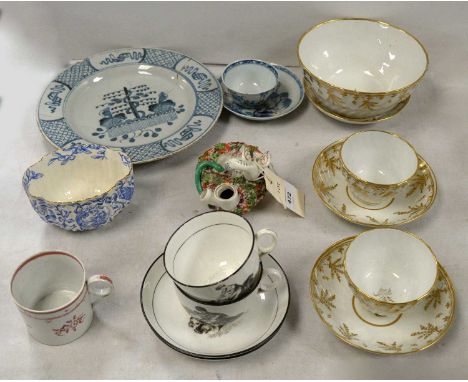 18th and 19th Century porcelain and delft, including: tea bowls and saucers; transfer printed teacups and saucers; a hand-ena