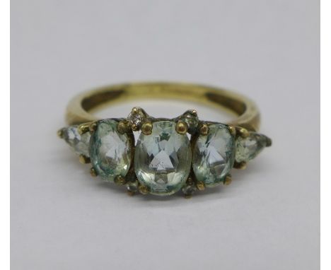 A 9ct gold and blue stone ring, 2.5g, N