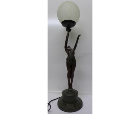 An Art Deco figural table lamp