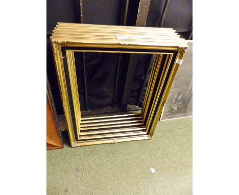 Six gilt and black painted vintage style picture frames. 50 x 40 cm internal measurement