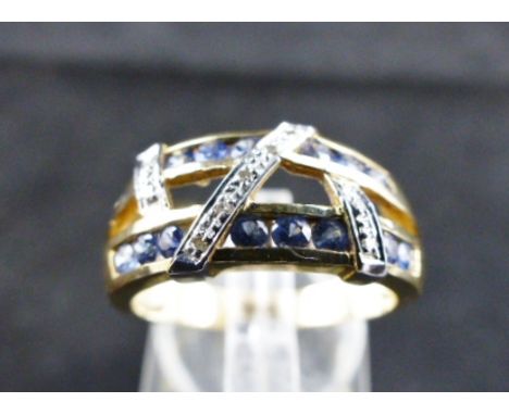 9 ct yellow gold diamond & sapphire ring. Size N.