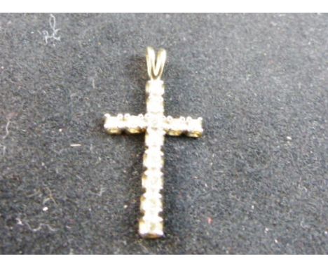 10k gold 0.30 ct diamond cross