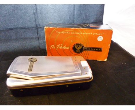 Original boxed Fabulous Wondergram ~ The World's Smallest record player