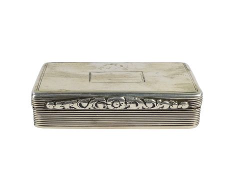 A William IV silver snuff box with gilded interior - Birmingham 1836, Edward Smith, the lid with vacant cartouche, width 7.4c