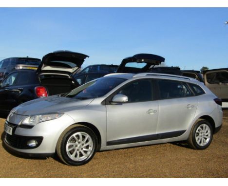 Make &amp; Model: Renault Megane Expression PlusDate of Reg: LV13 FYKColour: Silvercc: 1461MoT: 14-02-2022Fuel Type: DIESELMi