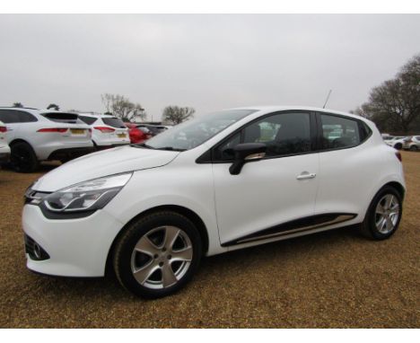 Make &amp; Model: Renault Clio Dyn NavDate of Reg: LV66 UEZColour: Whitecc: 1149MoT: 15-11-2022Fuel Type: PETROLMileage: 20kT