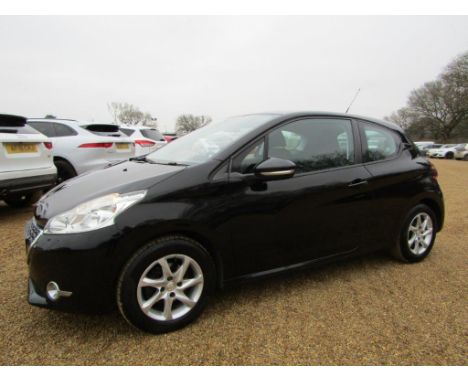 Make &amp; Model: Peugeot 208 ActiveDate of Reg: YE63 HLWColour: Blackcc: 1199MoT: 04-11-2022Fuel Type: PETROLMileage: 58kTra