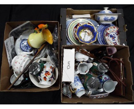A mixed lot comprising ceramics to include Mintons, Royal Worcester, Noritake, a small quantity of treen and other, three box