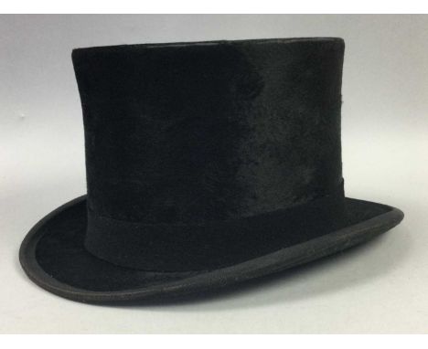 VINTAGE TOPHAT BY WOODROW OF DUBLIN,inner diameter 19.5cm