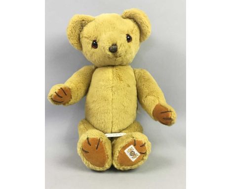 PEGGY NISBET TEDDY BEAR,36cm long