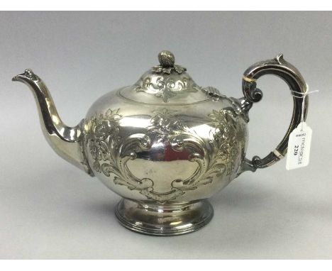 MAPPIN &amp; WEBB PIERCED STEMMED COMPORT,along with a plated three piece tea service (4)