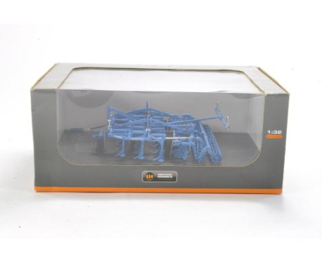 Farm model interest comprising Universal Hobbies 1/32 Lemken Intensive  - Cultivator Karat 9/400 K. Generally good, although 