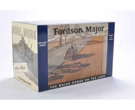 Farm model interest comprising Universal Hobbies 1/16 Fordson Major Tractor. Looks to be excellent and without obvious sign o
