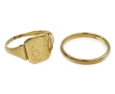 Gold wedding band and a gold signet ring, both hallmarked 9ct, approx 6.3gm Condition Report Click here for further images, c