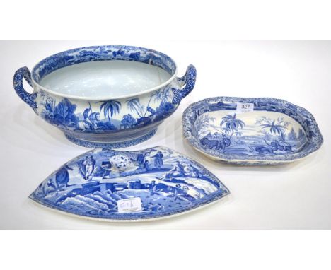 A Spode Pearlware Soup Tureen, circa 1815, printed in underglaze blue with The Hog at Bay from the Indian Sporting series, 38