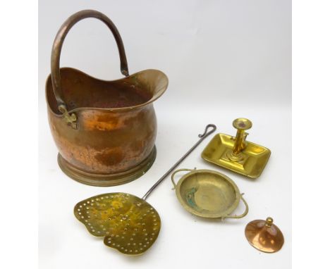 19th century shaped brass skimmer with polished steel handle, L58cm, brass chamber stick, copper coal scuttle etc (5)