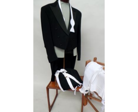 A very smart 'Ede & Ravenscroft' tail suit 44"-46"Chest with accessories to include four white shirts, (two Ede & Ravenscroft