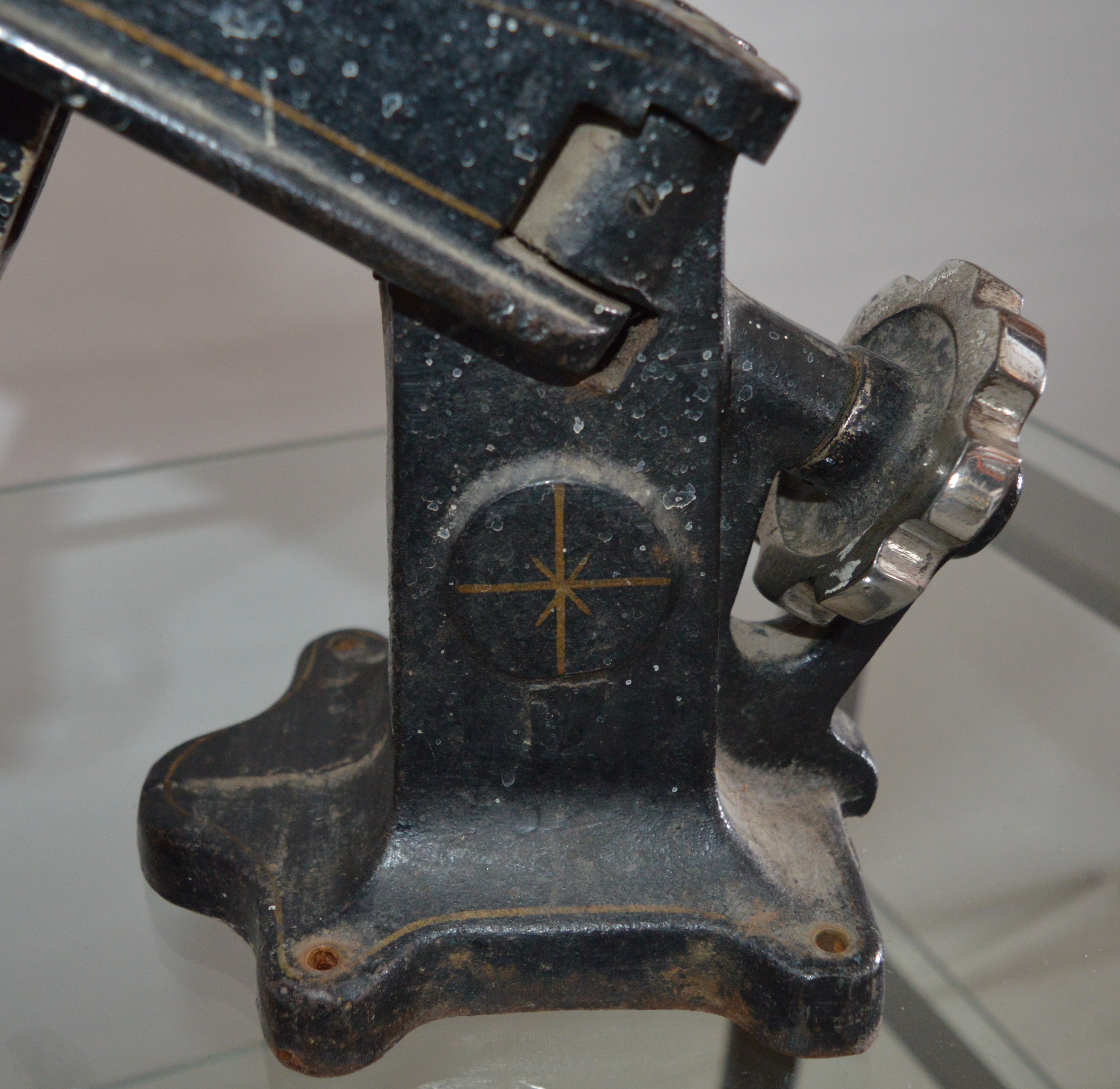 1 x Vintage Cast Iron Paragon Shoe Stretcher Circa 1930