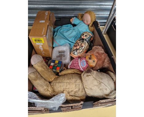 Two teddy bears, a babuschka doll and another doll, vintage topsy turvy doll, poole plate together with a Bush radio