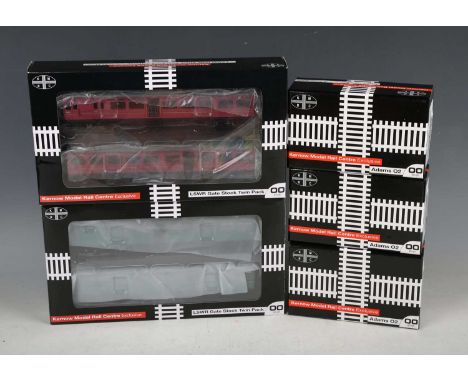 A small group of Kernow Model Rail Centre OO gauge items, comprising K2103 Adams 02 tank locomotive 30182, K2104 Adams 02 tan