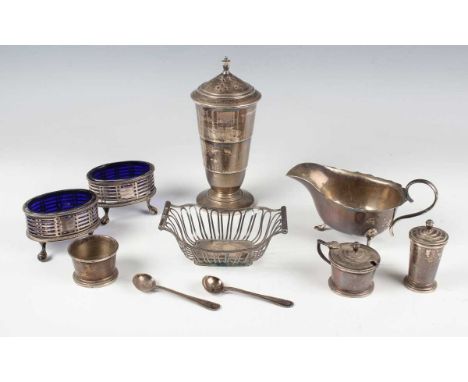 An Edwardian silver rectangular wirework bonbon basket, London 1907 by Harrison Brothers &amp; Howson, length 12.2cm, and a g
