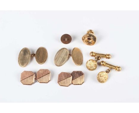 A pair of 9ct gold oval cufflinks with banded decoration, Chester 1927, dimensions of each front 2cm x 1.2cm, a pair of 9ct g