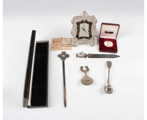 An Elizabeth II Irish silver caddy spoon, the handle formed as the Gleninsheen collar, Dublin 1973 by Thomas O'Connor &amp; S