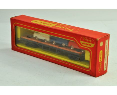 Hornby 00 Gauge Model Railway issue comprising R.563 Vehicle Transporter Wagon. Appears excellent with grubby box.