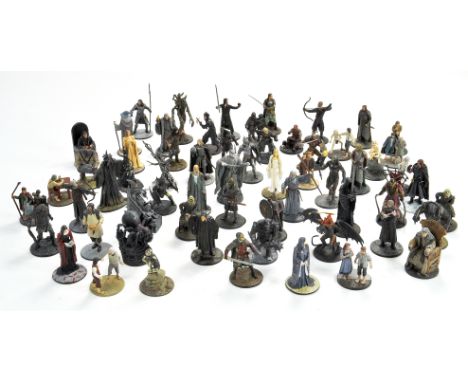 Lord of the Rings LOTR collectables comprising a large and spectacular collection of heavy pewter / resin miniature figures. 