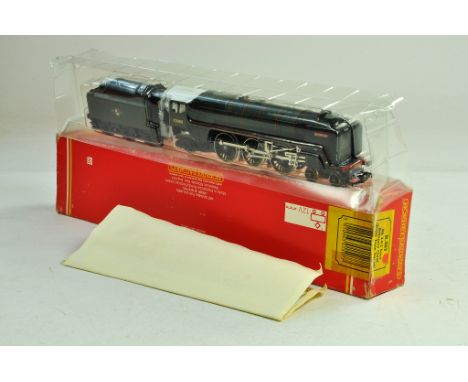 Hornby 00 Gauge Model Railway issue comprising R.507 BR Britannia Class Locomotive - Royal Train. Appears excellent with box.