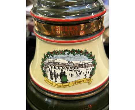 Perth Scotland christmas 1989 bells old scotch whiskey - unopened full 